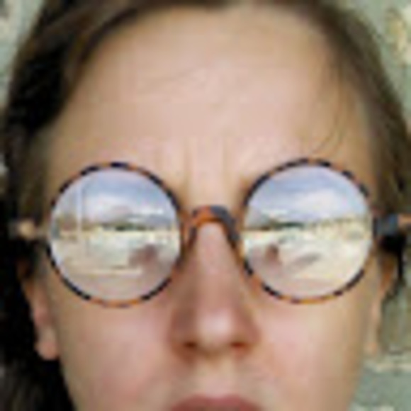 Meet your Posher, Emerald - Picture 1 of 1